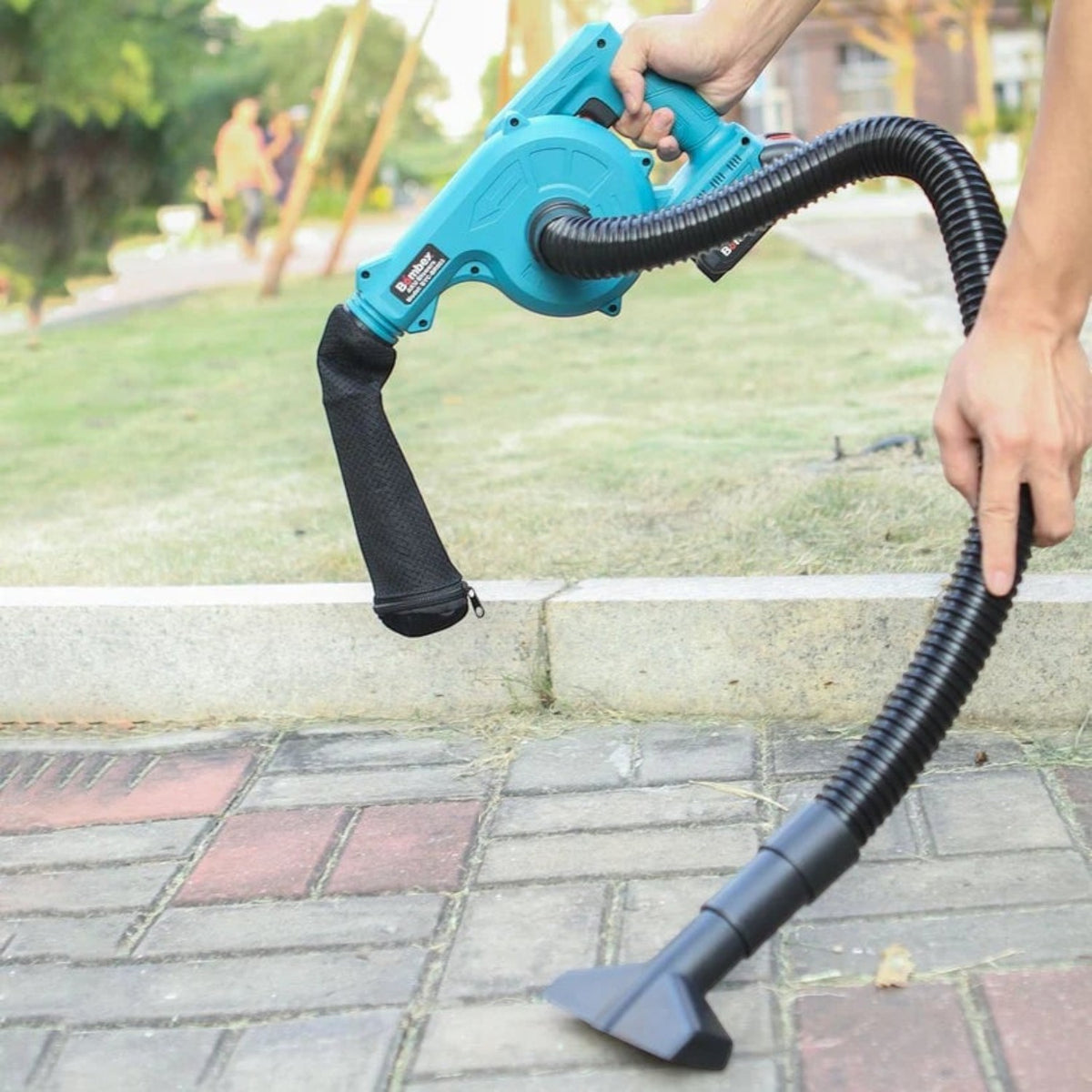 Suflanta frunze fara fir 2 in 1, 880W, 2 acumulatori 48V 8.0Ah, 18000RPM, autonomie 4 ore